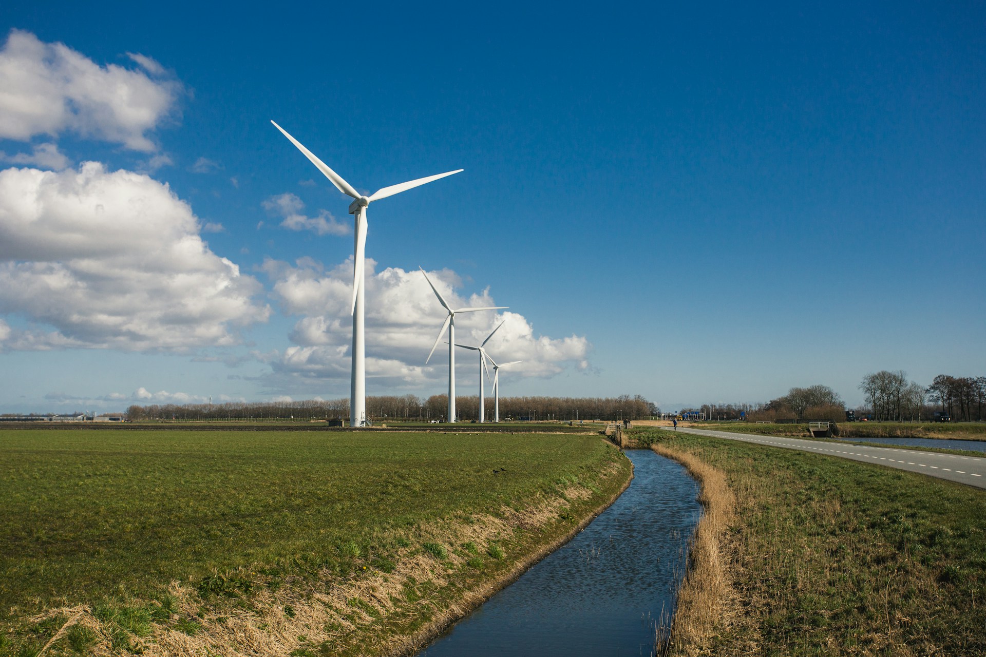 Image showcasing The Costs Associated with Operating and Maintaining Wind Turbines - FI ...